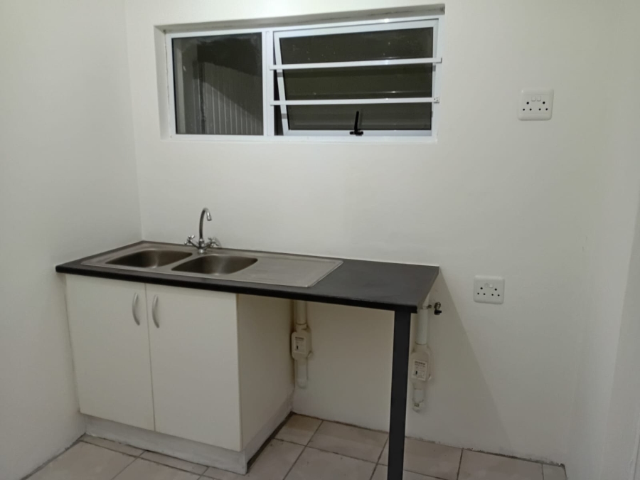 1 Bedroom Property for Sale in Gonubie Eastern Cape